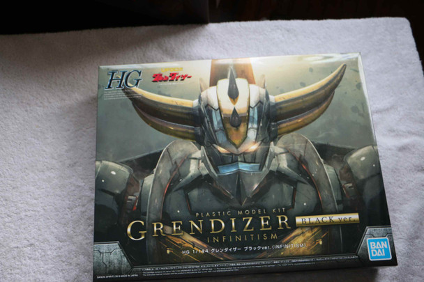 BAN5058902 - Bandai 1/144 HG Grendizer