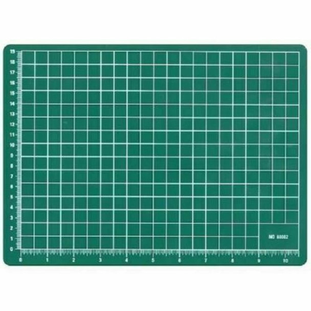 EXC60002 - Excel 8.5in x 12in Self-Healing Cutting Mat - green