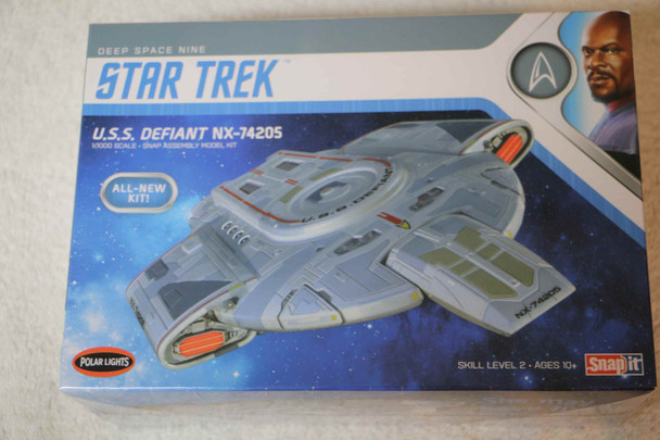 POLPOL952 - Polar Lights 1/1000 USS Defiant NX-74205