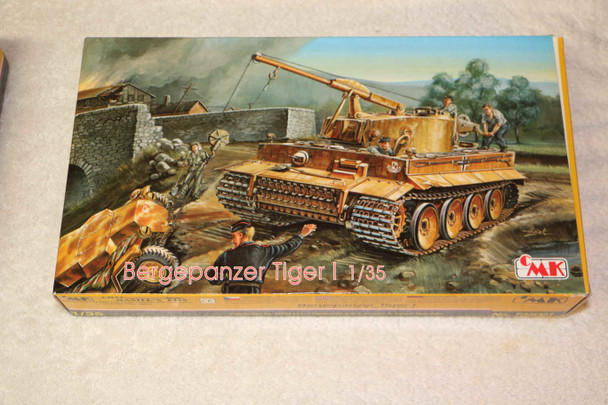 CMK35001 - Czech Master Kits 1/35 Bergepanzer Tiger I