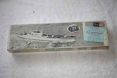 RMXH-333 - Revell 1/380 N/S Savannah - WWWEB10103267