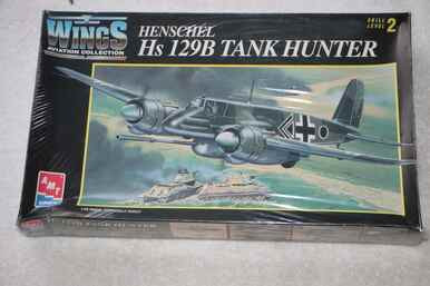 AMT8684 - AMT 1/48 Henschel Hs 129B Tank Hunter - WWWEB10103655