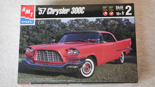 AMT30046 - AMT 1/25 Chrysler 300C 1957 - WWWEB10104641