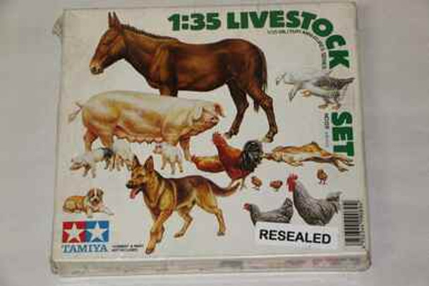 TAM35128 - Tamiya - 1/35 Livestock Set  WWWEB10105046