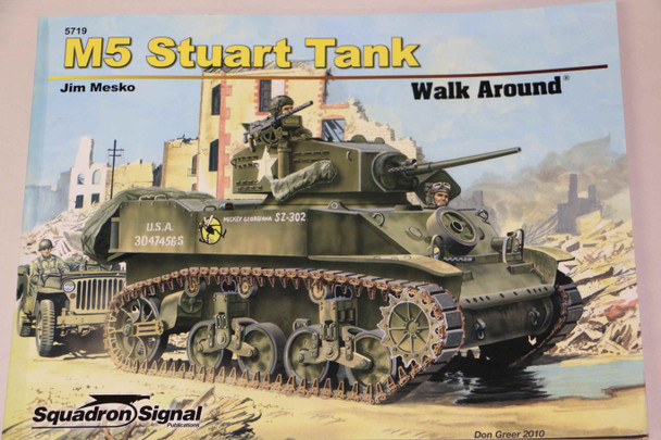 SQU5719 - Squadron Signal M5 Stuart Tank Walk Around - 9780897476102