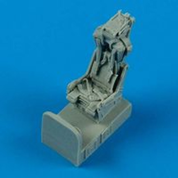 QUB72406 - QuickBoost 1/72 F-8 Crusader Ejection Seat w/ Belts