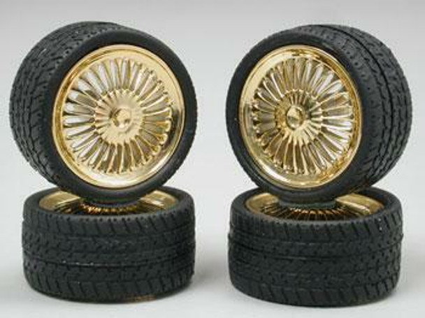 PMA1272 - Pegasus 1/25 Gold Apollo's with Tires