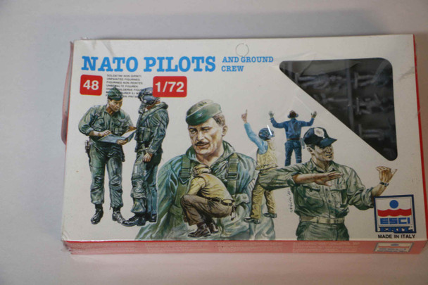 ESC243 - Esci/Ertl 1/72 Nato Pilots and Ground Crew - 48 Figures