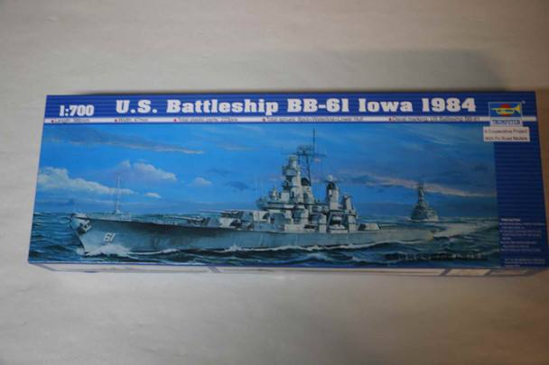TRP05701 - Trumpeter 1/700 BB-61 Iowa 1984 WWWEB10106040