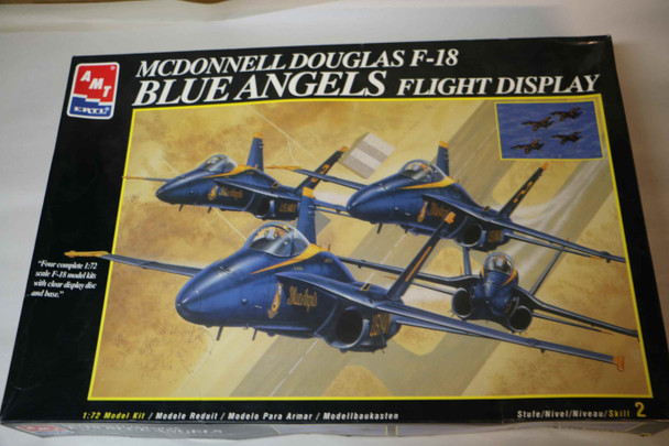 AMT8079 - AMT 1/72 F-18 Blue Angles Flight Display WWWEB10106600