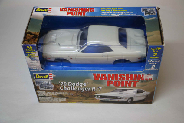 RMX85-1516 - Revell 1/25 70 Dodge Challenger R/T Vanishing - Metal Body WWWEB10106775