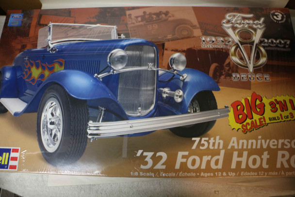 RMX85-2620 - Revell 1/8 1932 Ford Hot Rod 75th Ani. - WWWEB10108916