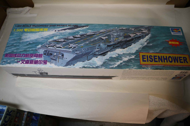 TRP05202 - Trumpeter 1/500 U.S. Aircraft Carrier CVN-69 Eisenhower - WWWEB10109481