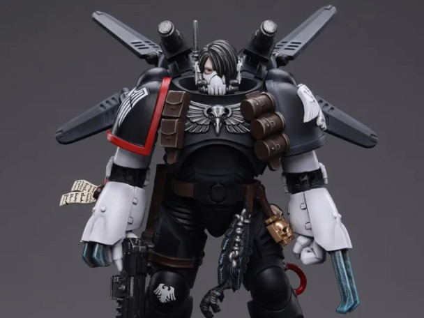 Joy Toy Warhammer 40K: 1/18 Raven Guard Chapter Master Kayvaan Shrike