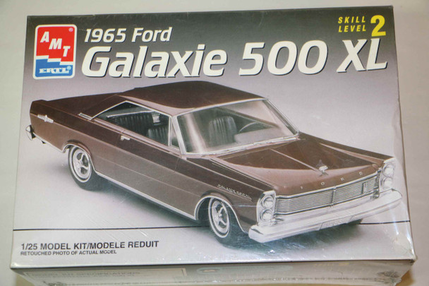 AMT6467 - AMT 1/25 1965 Ford Galaxie 500 XL - WWWEB10110136
