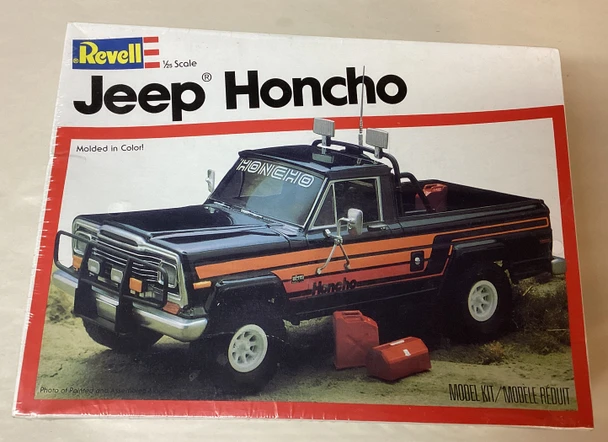 RMX7313 - Revell 1/25 Jeep Honcho - WWWEB10110935