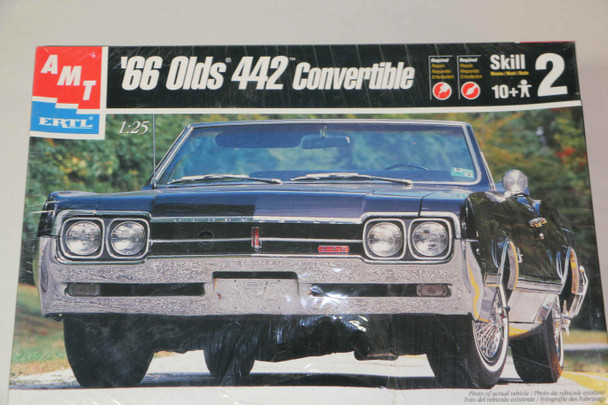 AMT6275 - AMT 1/25 1966 Oldsmobile 442 Convertible - WWWEB10110945