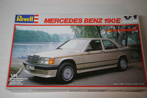 RMX7266 - Revell 1/24 Mercedes Benz 190E WWWEB10112268