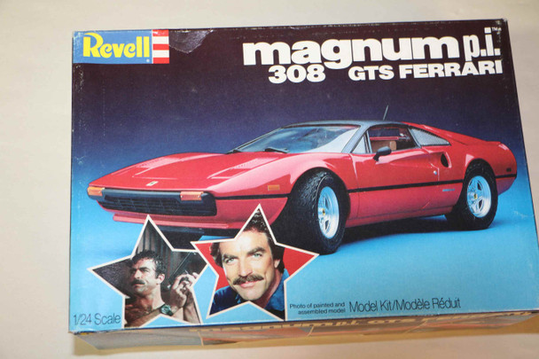 RMX7378 - Revell 1/24 Magnum p.i. 308 GTA Farrari