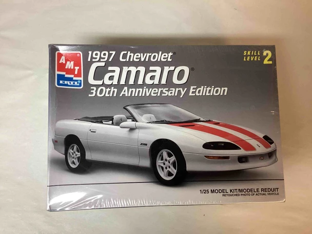AMT8222 - AMT 1/25 1997 Chev Camaro 30th Anniversary - WWWEB10112500