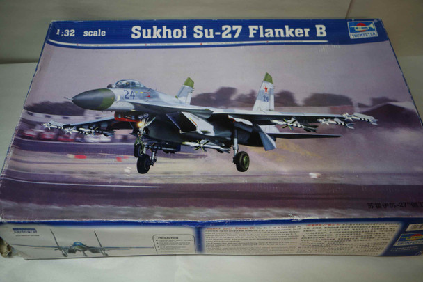 TRP02224 - Trumpeter 1/32 Su-27 Flanker B - WWWEB10112409