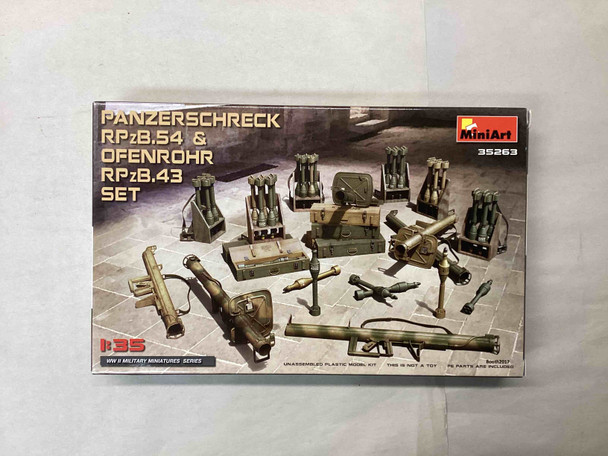 MIA35263 - MiniArt 1/35 Panzerschreck RPzB.54 & Ofenrohr RPzB.43 set - Pre-owned 10116650