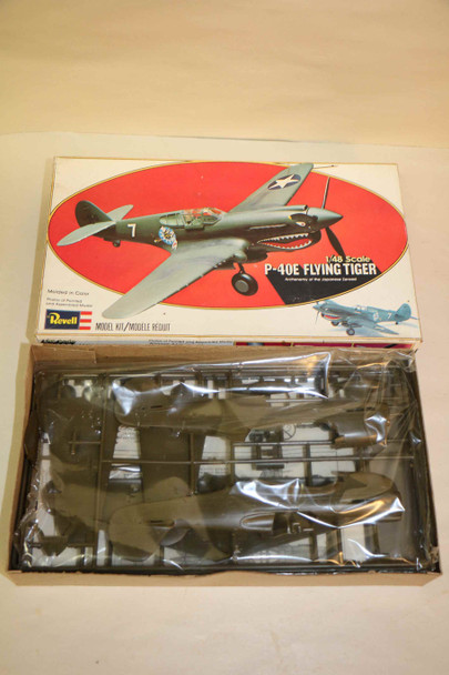 RMXH-30 - Revell 1/48 P-40E Flying Tiger - PREOWNED117522