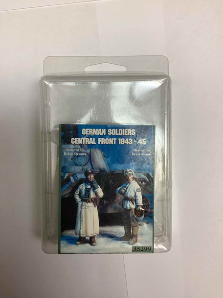 SQU35299 - Squadron Warriors 1/35  German Soldiers Central Front 1943-45 (2 figures)
