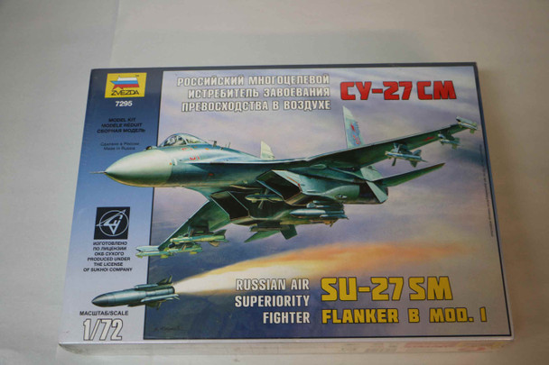 ZVE7295 - Zvezda 1/72 Su-27SM Flanker B  PREOWNED118699