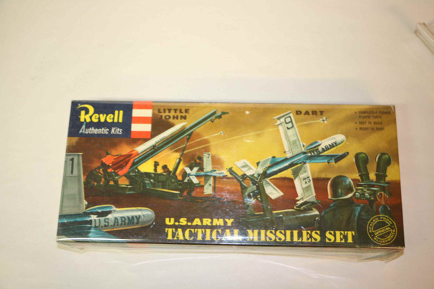 RAGH-1812 - Revell 1/40 U.S. Army Tactical Missiles Set  PREOWNED119009