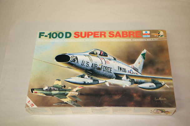 ESC9022 - ESCI 1/72 F-100 D Super Sabre  PREOWNED119135