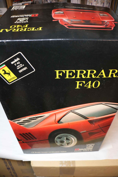 POCK55 - Pocher 1/8 Ferrari F40 WWHP119820