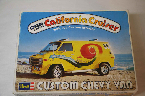 RMXH1395 - Revell 1/25 California Cruiser Custom Chevy Van 'Car Craft