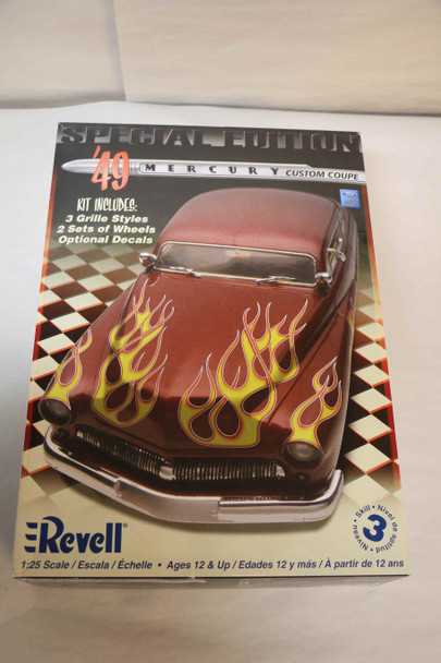 RMX85-2860 - Revell 1/25 Mercury "Special Edition" 1949 Mercury  Custom Coupe WWHP112047