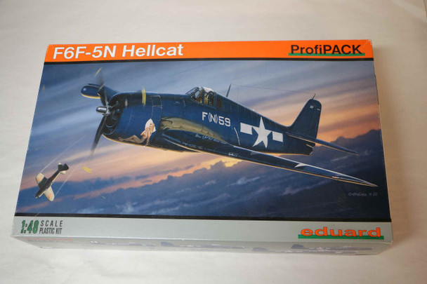 EDU8226 - Eduard - 1/48 F6F-5N Hellcat ProfiPACK WWHP112082