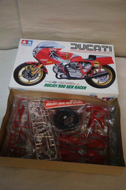 TAM14022 - Tamiya - 1/12 Ducati 900 NCR Racer WWHP112317 - Wheels
