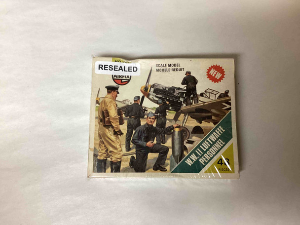AIR01755 - Airfix 1/76 WWII Luftwaffe Personnel - WWHP111745