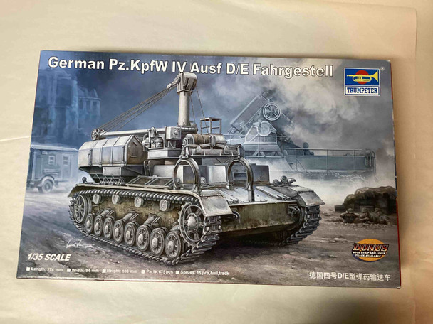 TRP00362 - Trumpeter 1/35 Pz.KpfW IV Ausf.D/E Fahrgestell - WWHP111883