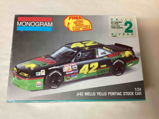 MON2428 - Monogram 1/24 #42 Mello Yello Pontiac Stock Car - WWHP111890
