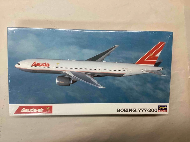 HAS10130 - Hasegawa 1/200 Laude-air Boeing 777-200 - WWHP113377