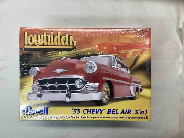 RMX85-2043 - Revell 1/24 '53 Chevy Bel Air 3'n 1 Lowrider - WWHP113413