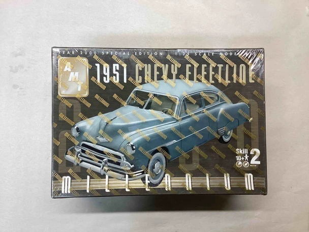 AMT30264 - AMT 1/25 1951 Chevy Fleetline Millennium - WWHP113464