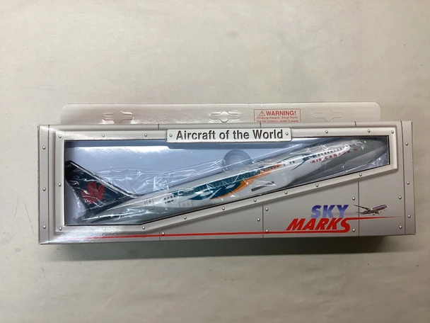 SKR140 - Sky Marks 1/200 Air Canada Free Spirit Boeing 767-300