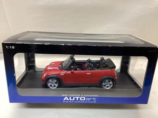 AUM74849 - AutoArt Models 1/18 Mini Cooper S Convertible Cabriolet