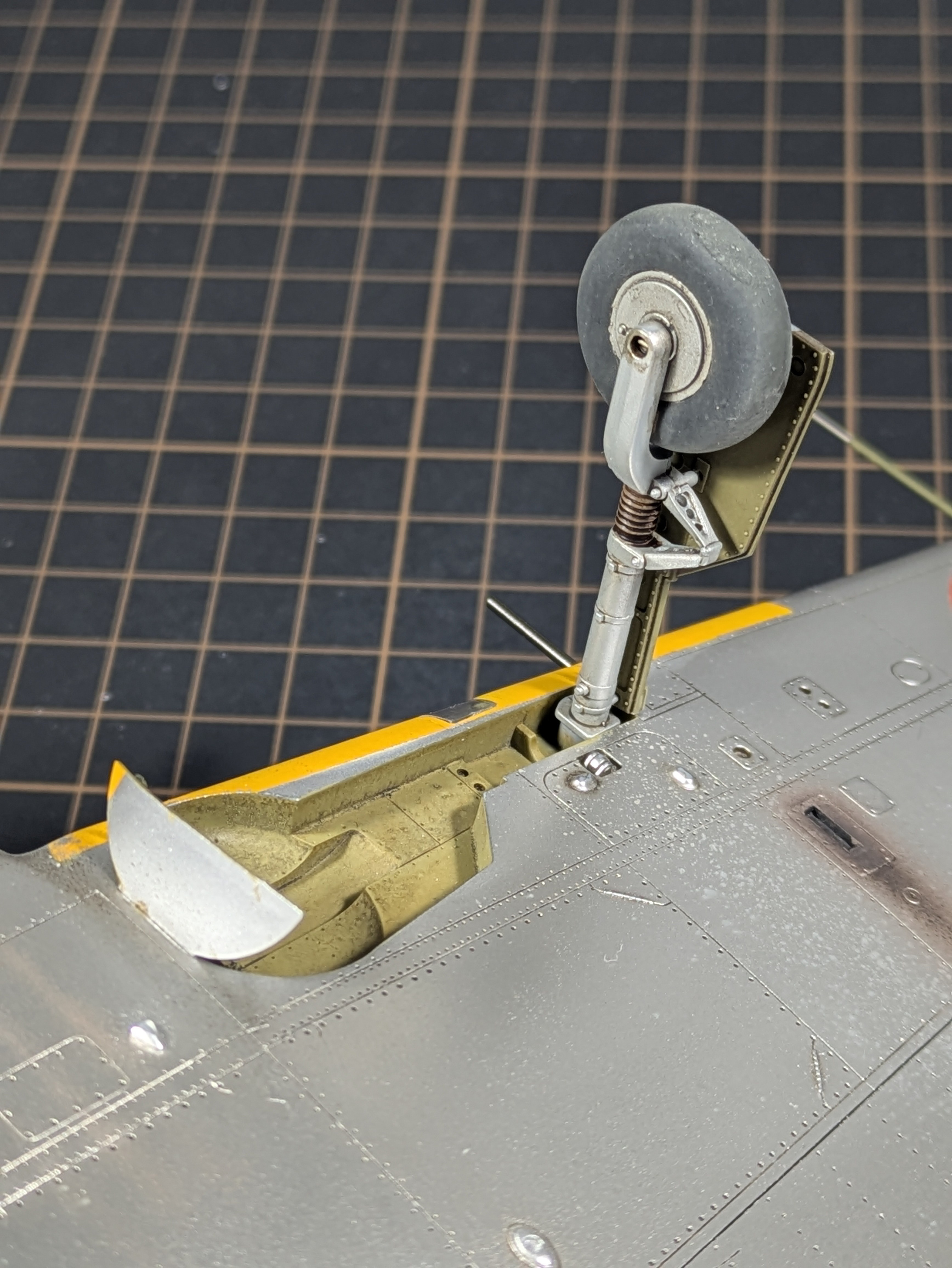 Underside landing gear left side