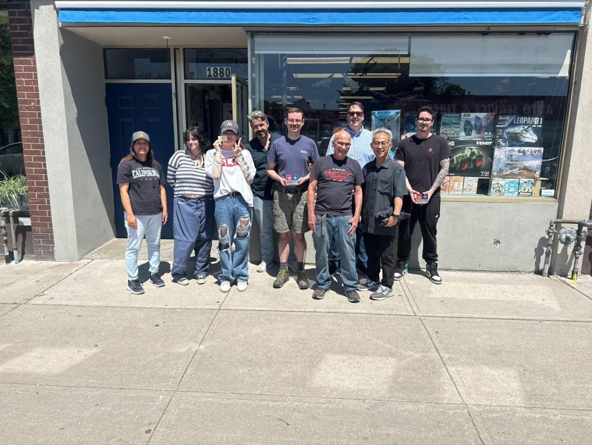 Group photo with Wheels & Wings staff, Tom from Borgfeldt, and Mr. Hane from Tamiya