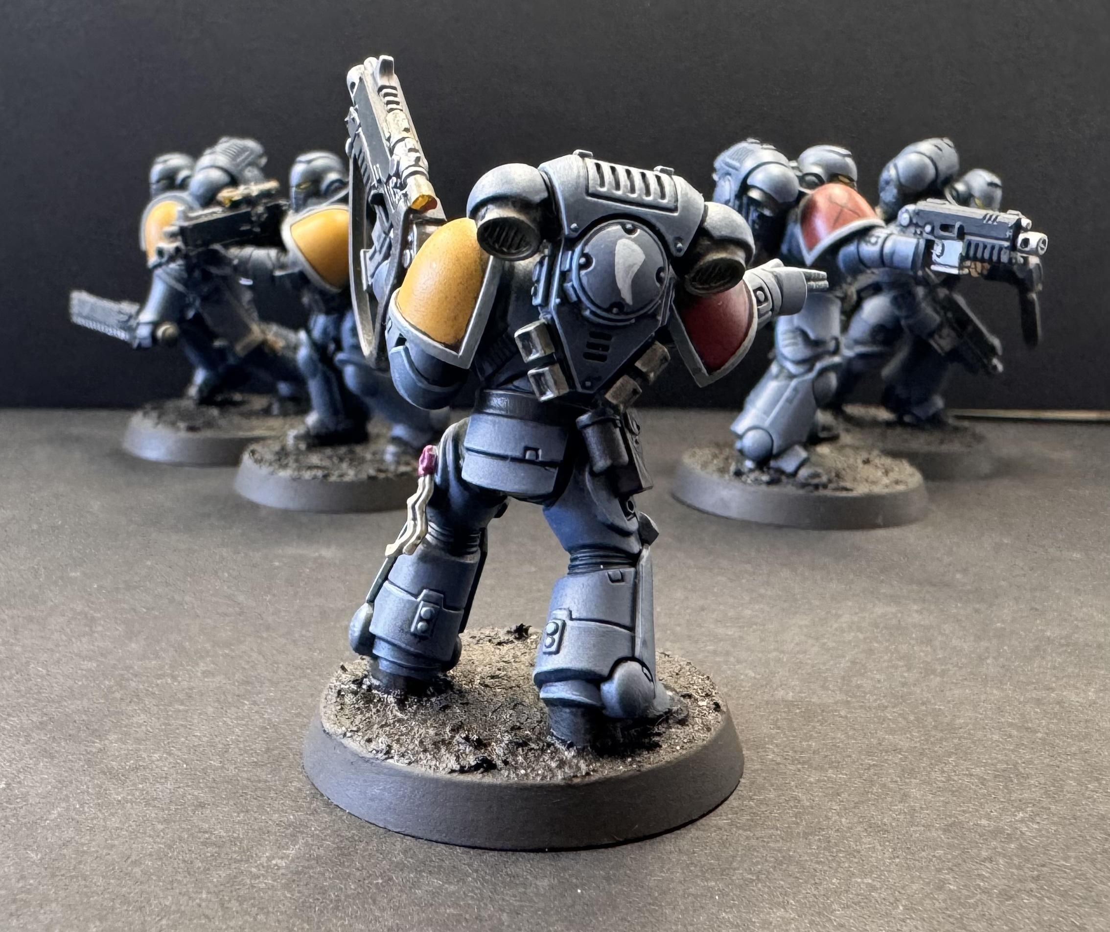 Commander back view - freehand claw on backpack