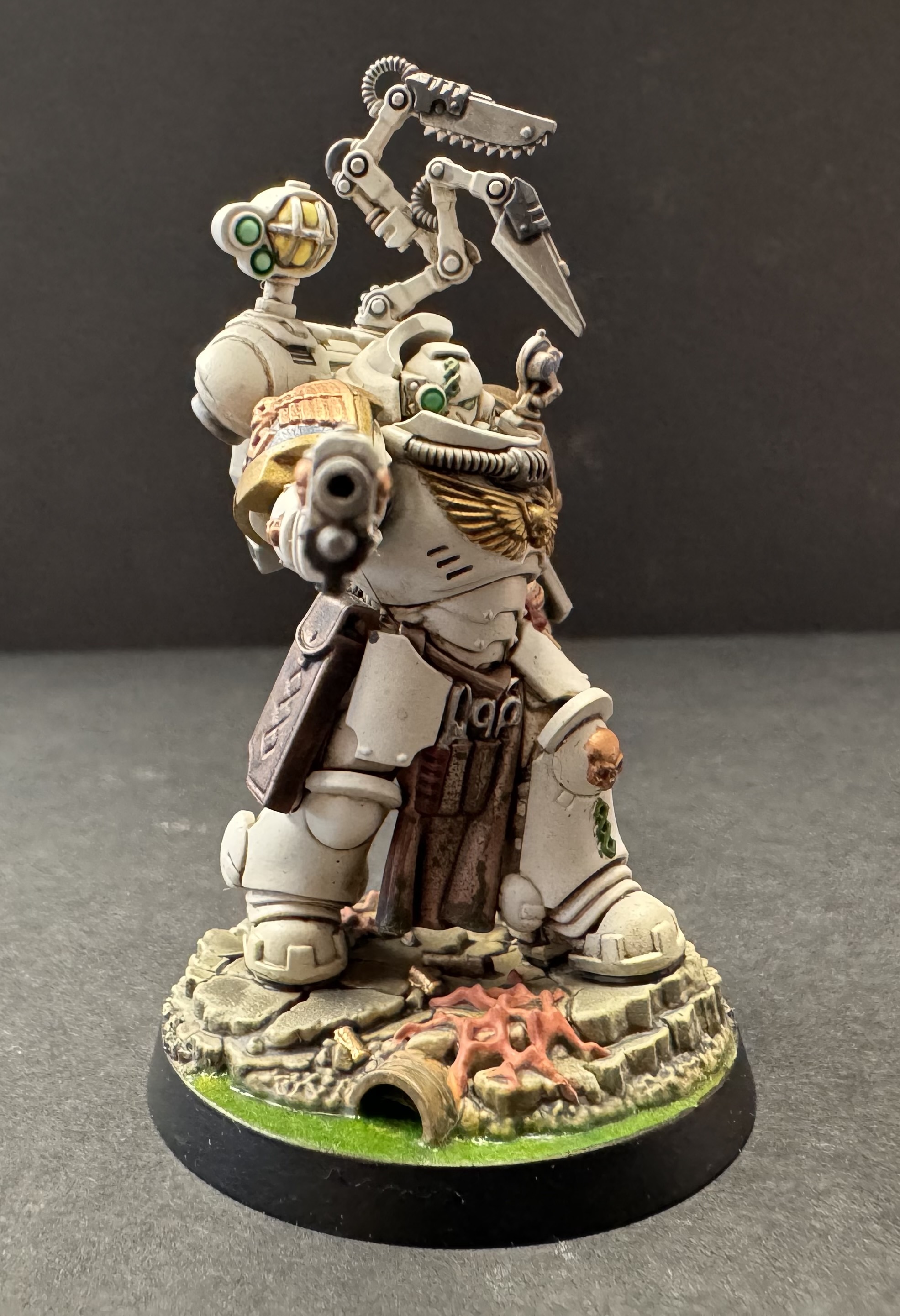 Aiming at camera - natural pose