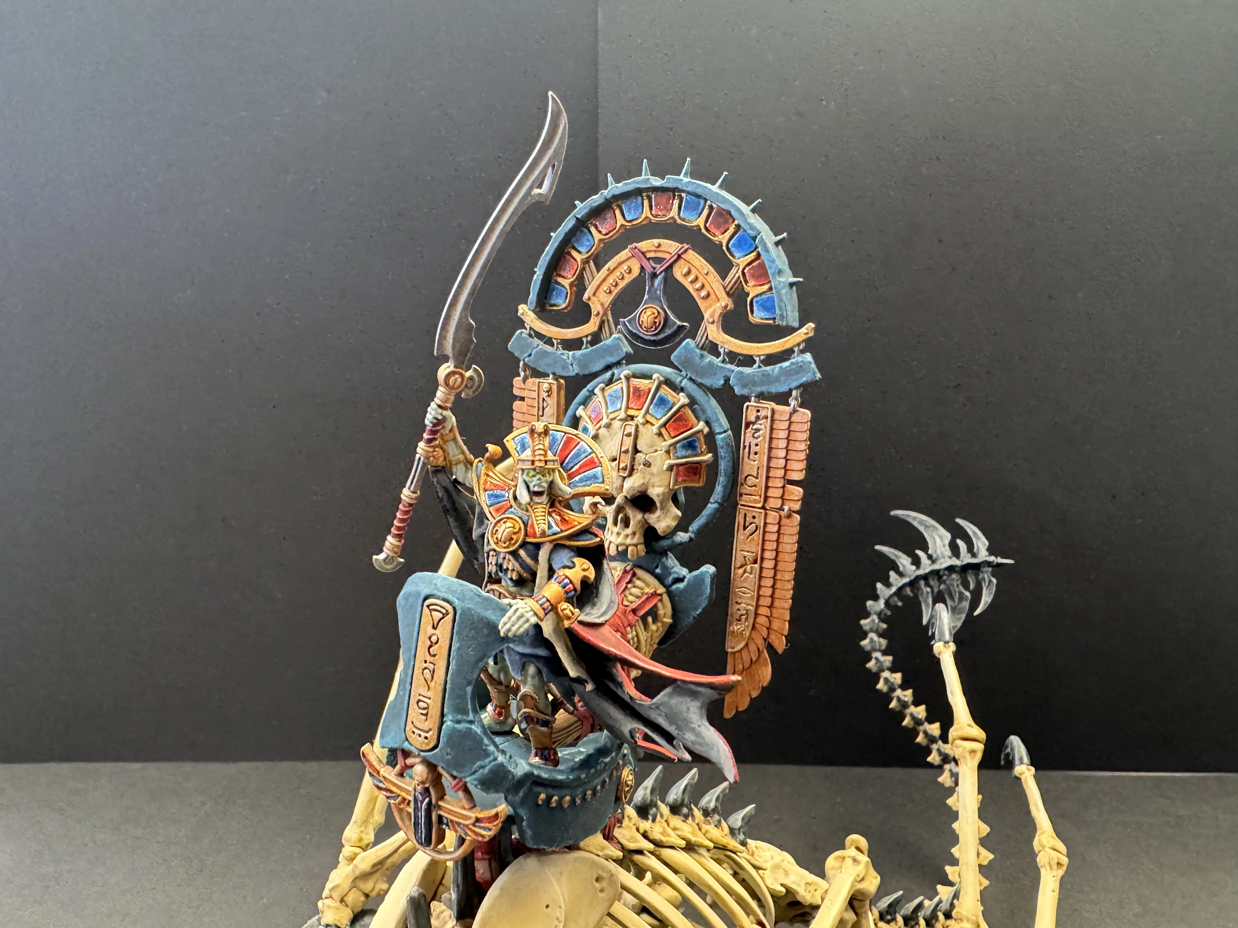 Tomb King close up - jewels and subtle green eye glow