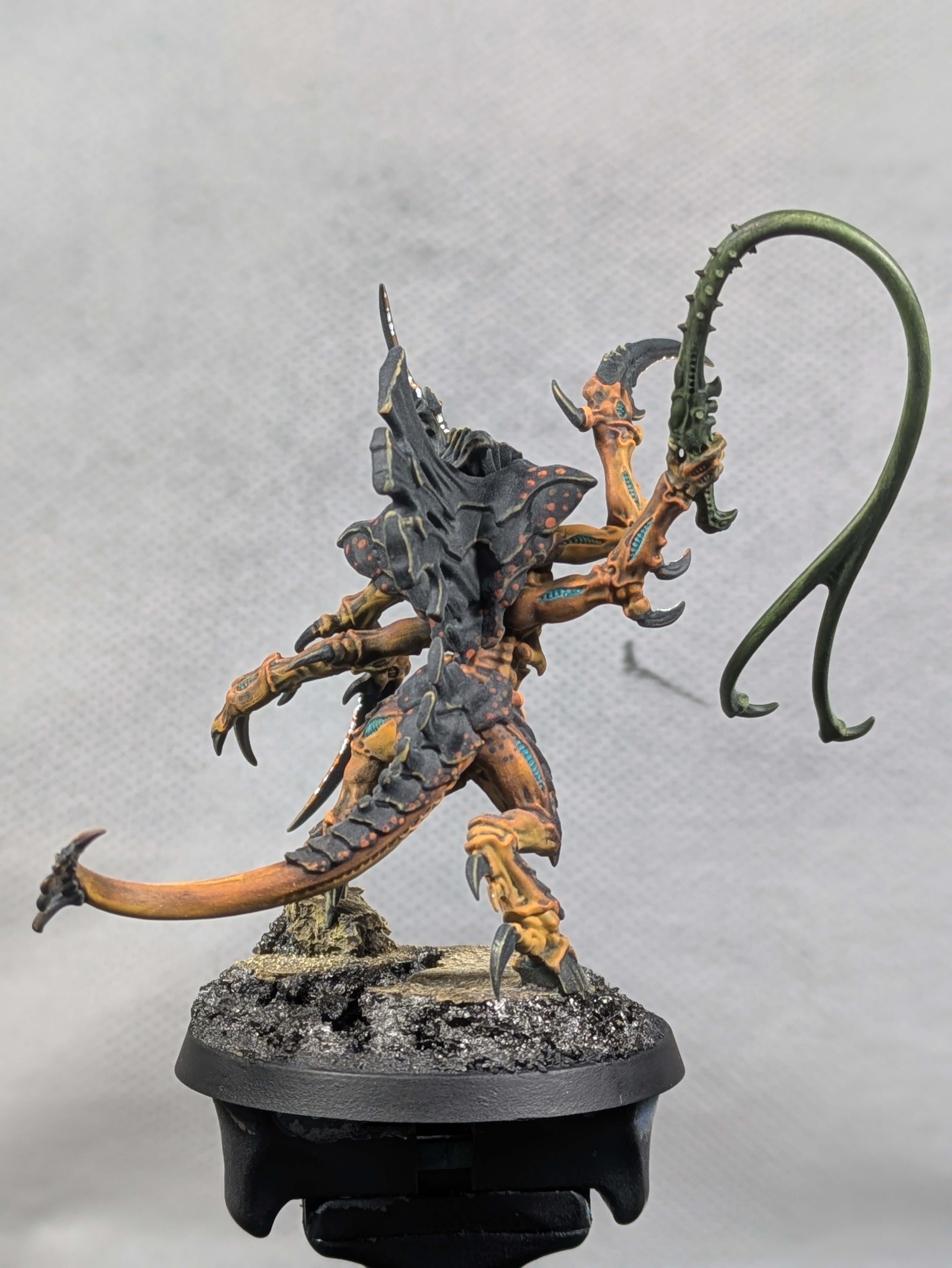 Tyranid Prime - rear view showing carapace and whip